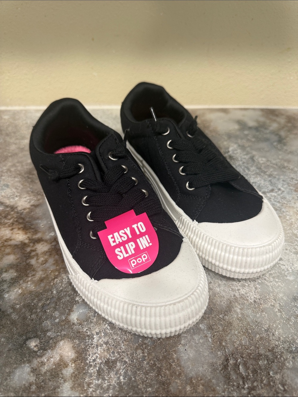 pop Black Canvas Sneakers with White Toe Cap and Pink Insole